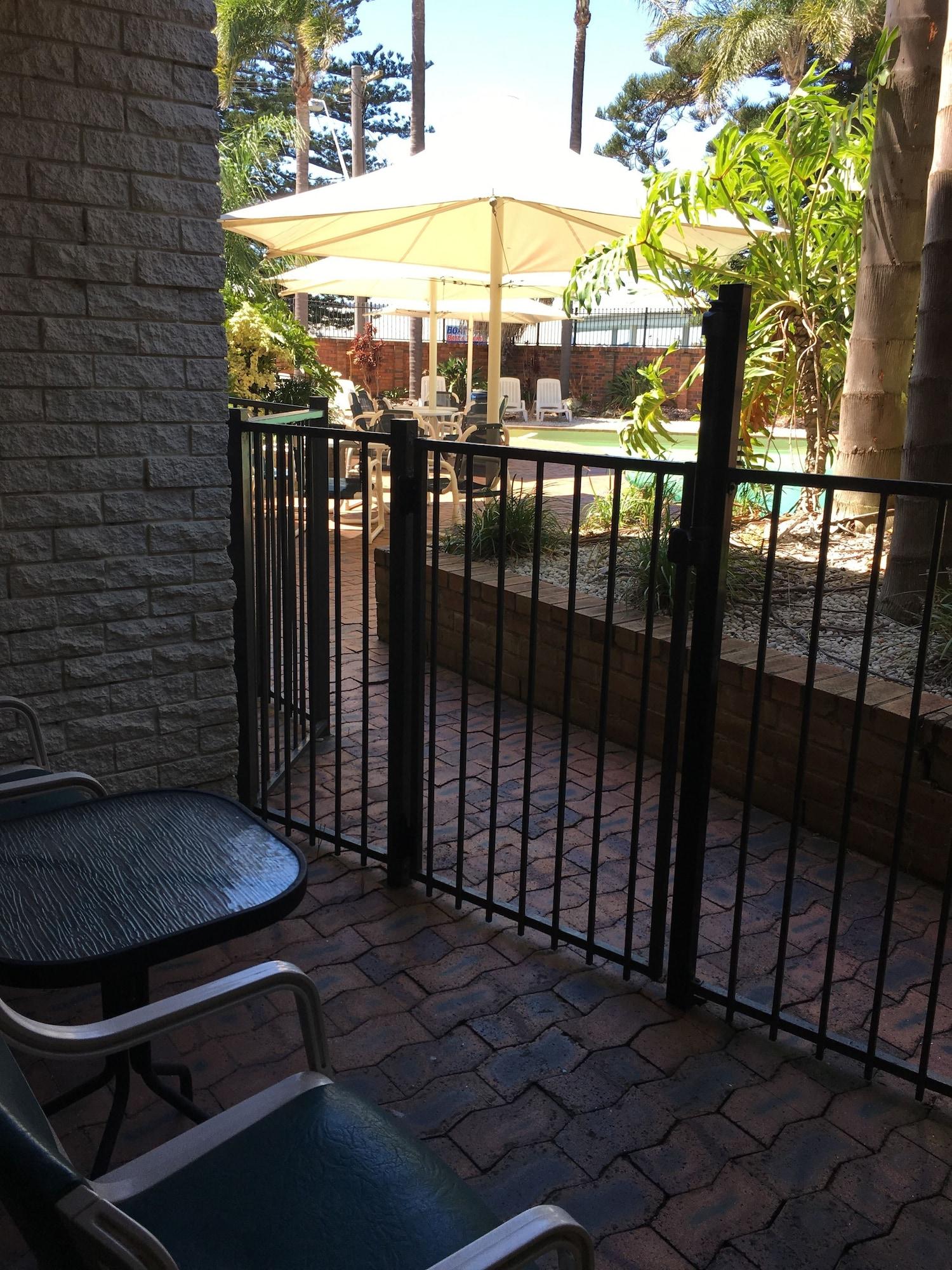 El Lago Waters Motel Entrance Exterior foto
